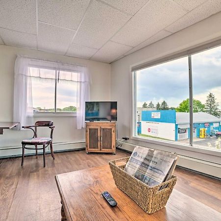 Walkable St Ignace Condo With Lake Huron Views Сент Игнас Екстериор снимка