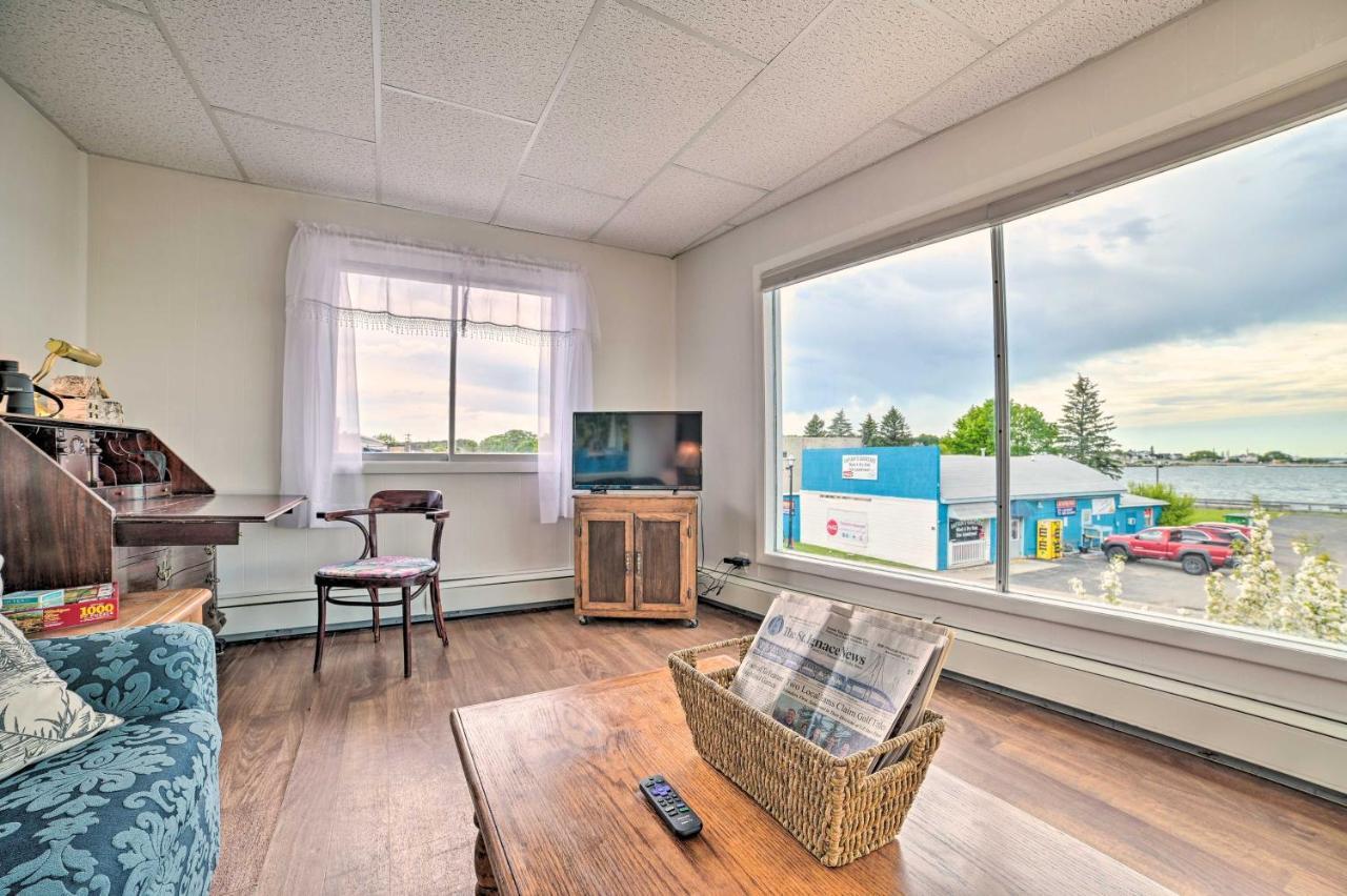 Walkable St Ignace Condo With Lake Huron Views Сент Игнас Екстериор снимка